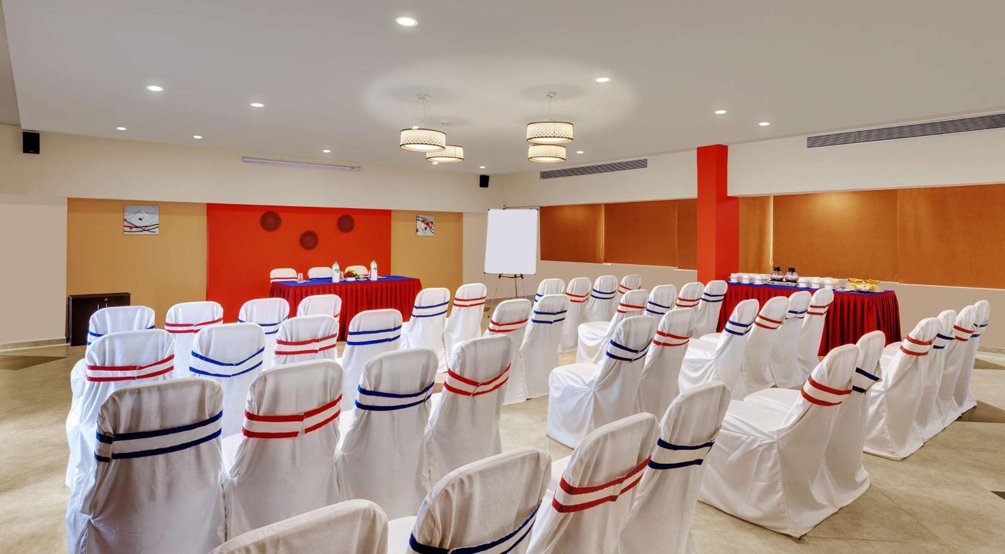 Surestay Plus By Best Western Amritsar Dış mekan fotoğraf