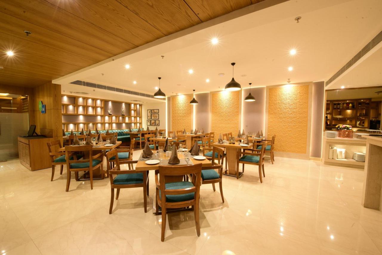 Surestay Plus By Best Western Amritsar Dış mekan fotoğraf
